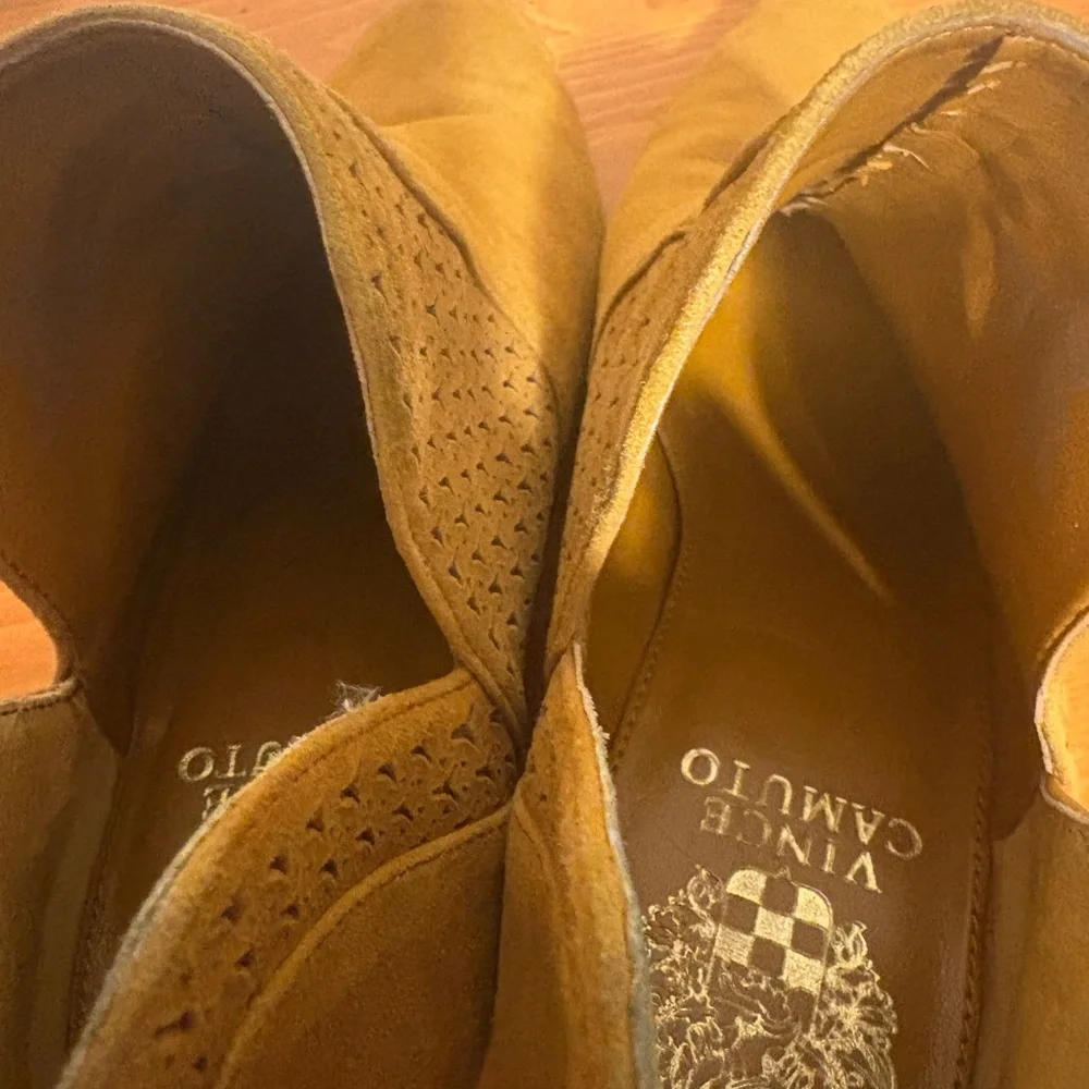 Vince Camuto Norva Women's Tan Suede Ankle Boots Booties Size 7.5